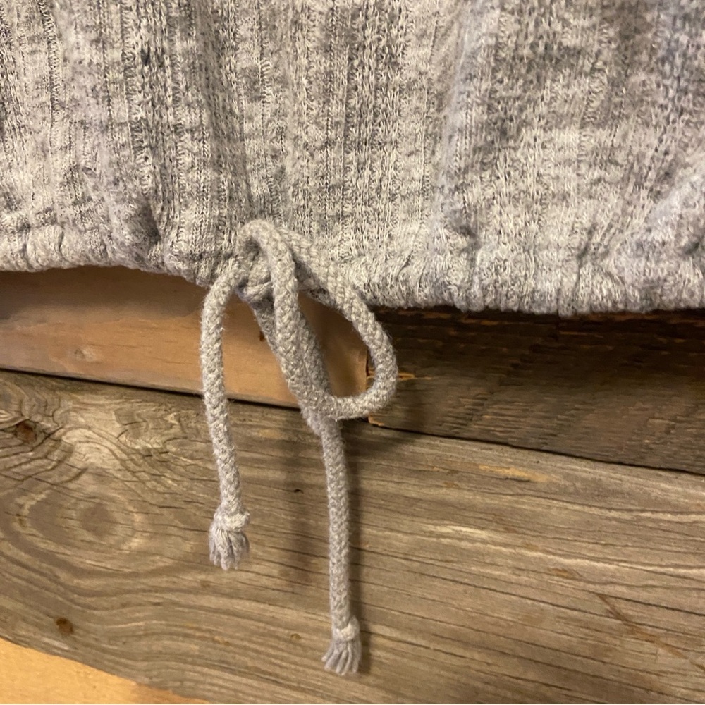 Anthropologie Gray Textured Sweatshirt - Picture 4 of 7